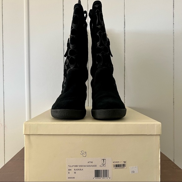 COACH Black Suede Tulip Boots Size 8 - Picture 2 of 4